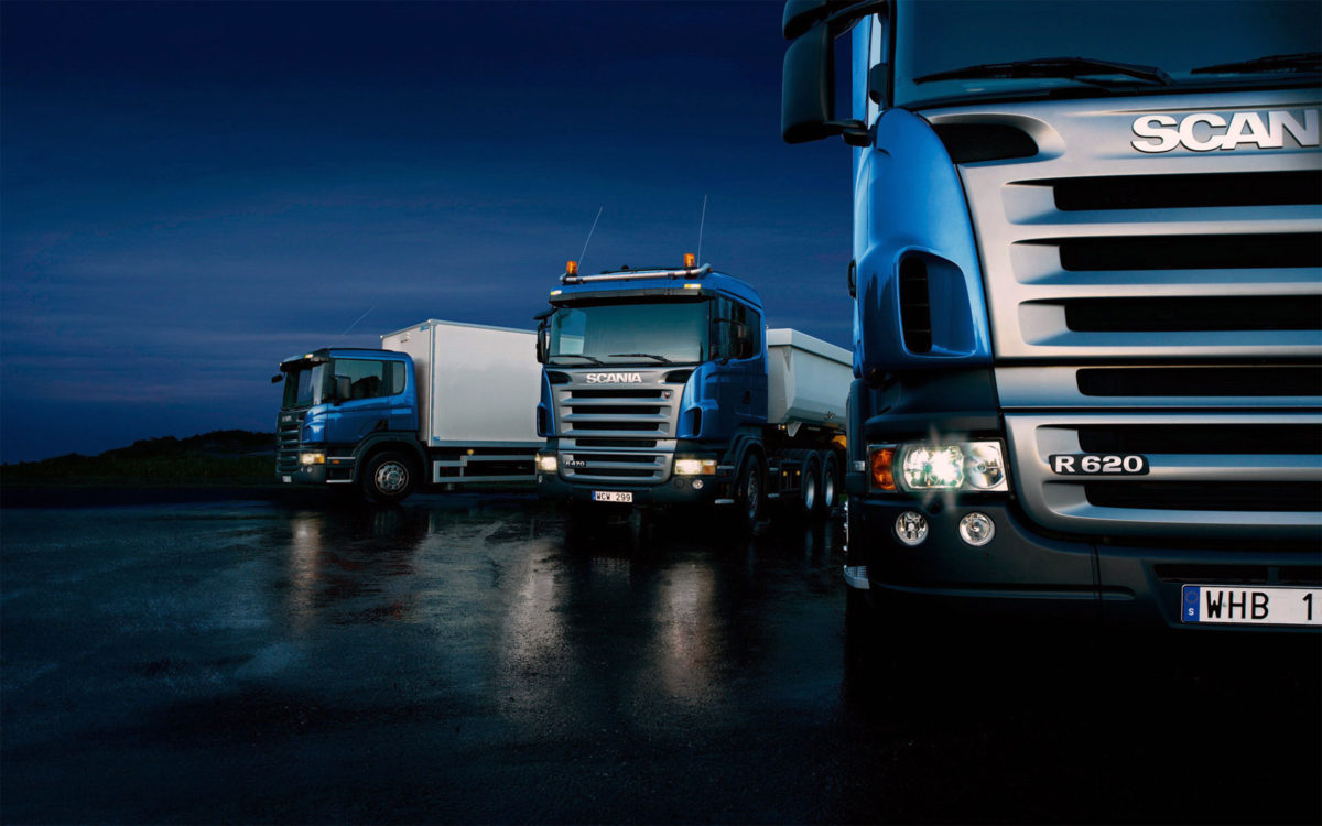 http://www.admirallogistics.com/wp-content/uploads/2015/09/Three-trucks-on-blue-background-1200x750.jpg